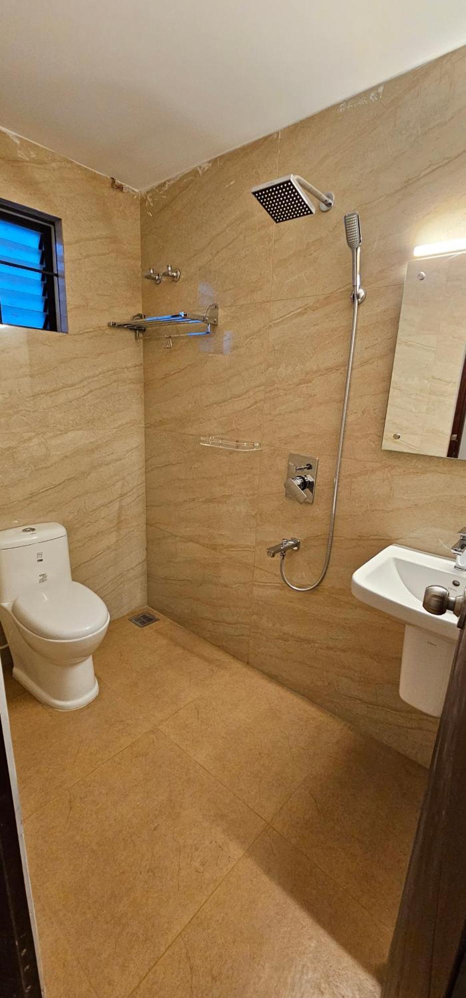 Blueway Residency Downtown Hotel 트리반드룸 외부 사진