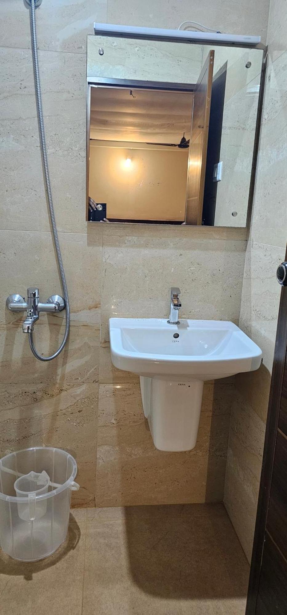 Blueway Residency Downtown Hotel 트리반드룸 외부 사진