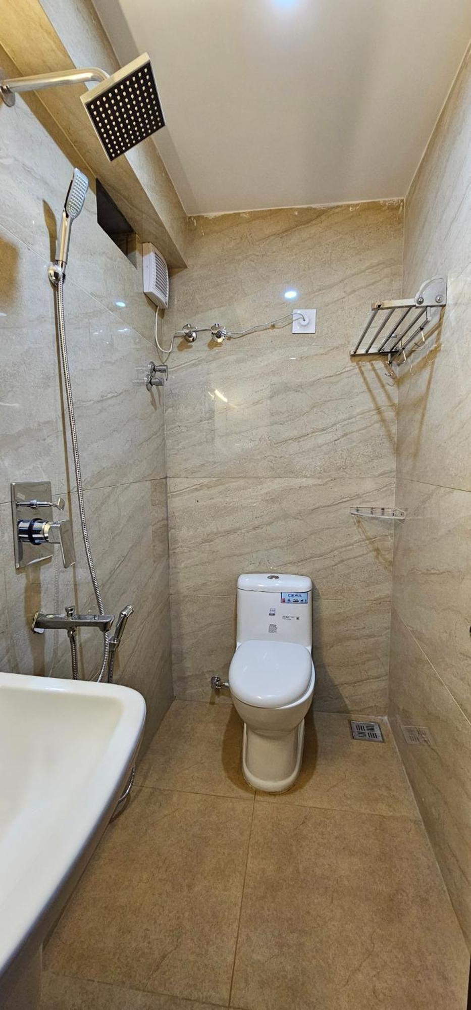Blueway Residency Downtown Hotel 트리반드룸 외부 사진
