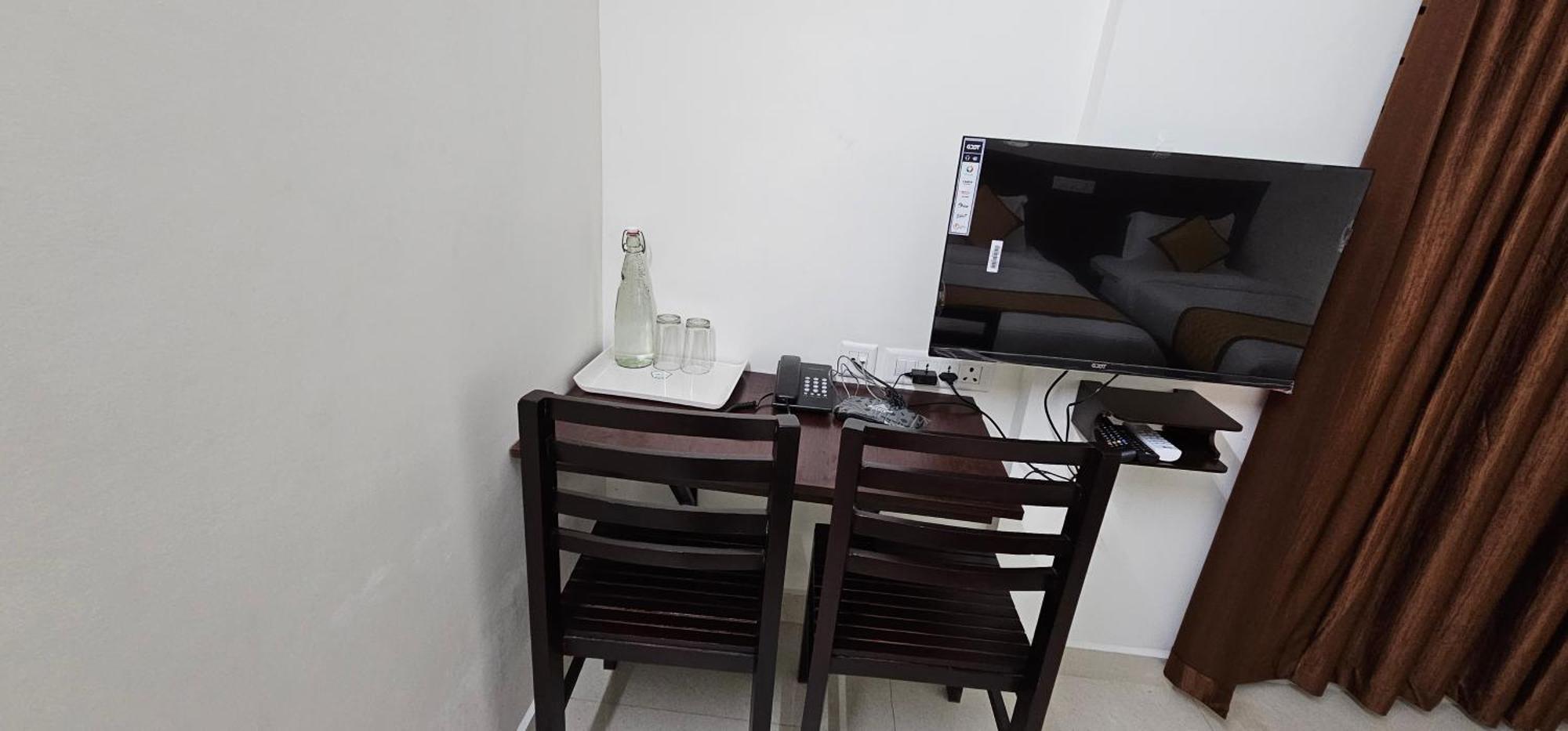 Blueway Residency Downtown Hotel 트리반드룸 외부 사진